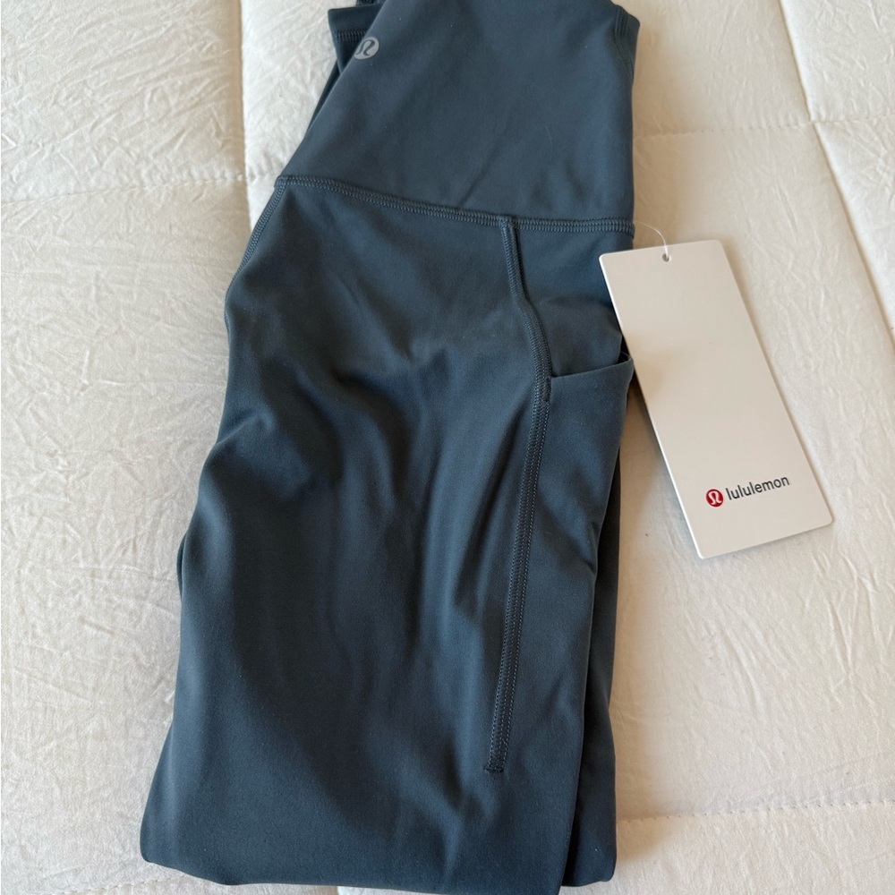 Lululemon Align Crop 23” *Pockets